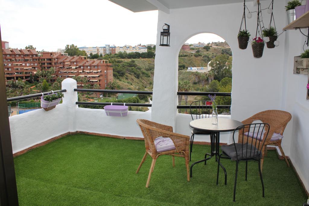Apartamento Turistico Pueblo Evita Apartment Benalmadena Luaran gambar