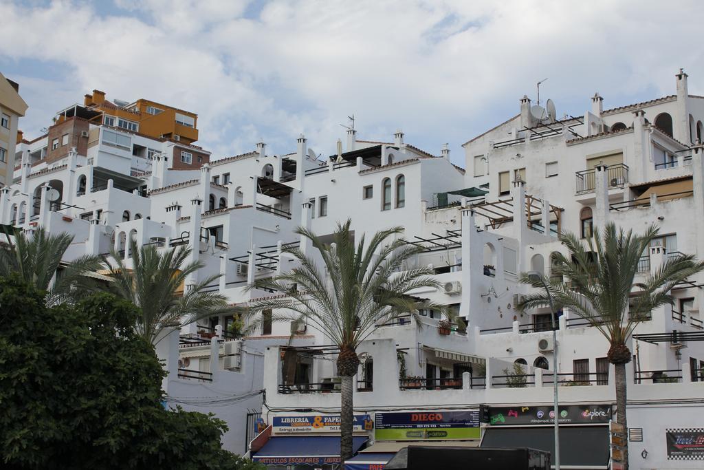 Apartamento Turistico Pueblo Evita Apartment Benalmadena Luaran gambar