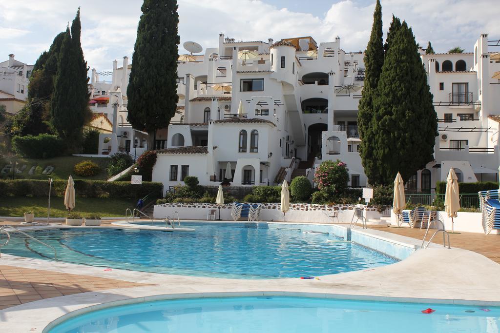 Apartamento Turistico Pueblo Evita Apartment Benalmadena Luaran gambar